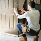 La imagen 4 de la Empresa ALMACÉN ELECTRO AVENDAÑO Instalación de puertas en Cali VAC