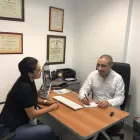La imagen 3 de la Empresa FABIÁN HERNÁNDEZ DERMATÓLOGO Tienda de suministros para la belleza en Pereira RIS