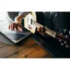 La imagen 1 de la Empresa GERMÁN GÓMEZ MÚSICO Músico en Bogotá CUN