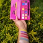 La imagen 1 de la Empresa MAKEUP MIRROR Tienda de suministros para la belleza en Medellín ANT