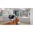 La imagen 2 de la Empresa ODONTOMEDICA DR. OSCAR MUÑOZ Periodoncista de implantes dentales en Pereira RIS