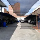 La imagen 6 de la Empresa SERVICENTRO CIMA Tienda de repuestos para automóviles en Medellín ANT