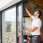La imagen 2 de la Empresa SURTIVIDRIOS Reformas de baños en Armenia QUI
