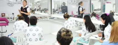 La imagen 1 de la Empresa ACADEMIA DE BELLEZA TOSCANA Escuela de belleza en Medellín ANT