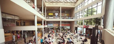 La imagen 17 de la Empresa CENTRO COMERCIAL MONTERREY Zapatería en Medellín ANT
