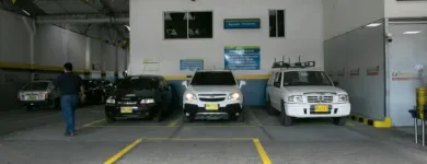 La imagen 5 de la Empresa CENTRO DE DIAGNOSTICO LA TERMINAL Taller de reparación de automóviles en Cali VAC