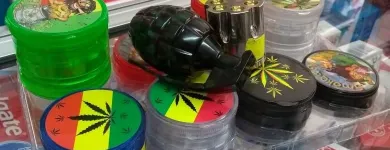 La imagen 1 de la Empresa CIGARRERIA VALDIVIA Supermercado de barrio en Bogotá CUN