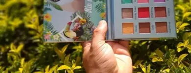 La imagen 4 de la Empresa MAKEUP MIRROR Tienda de suministros para la belleza en Medellín ANT