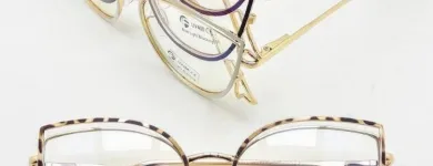 La imagen 2 de la Empresa OPTICA MONTOYA Tienda de suministros médicos en Cali VAC
