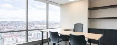 La imagen 1 de la Empresa REGUS - BOGOTA, TIERRA FIRME SANTA BARBARA Servicio de alquiler de oficinas en Bogotá CUN