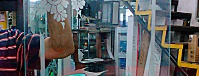 La imagen 3 de la Empresa VIDRIOS CAPRI Tienda de pinturas en Pereira RIS