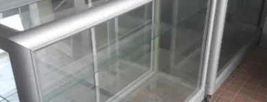 La imagen 5 de la Empresa VIDRIOS Y ESPEJOS SUAREZ LA 31 Tienda de espejos en Barranquilla ATL