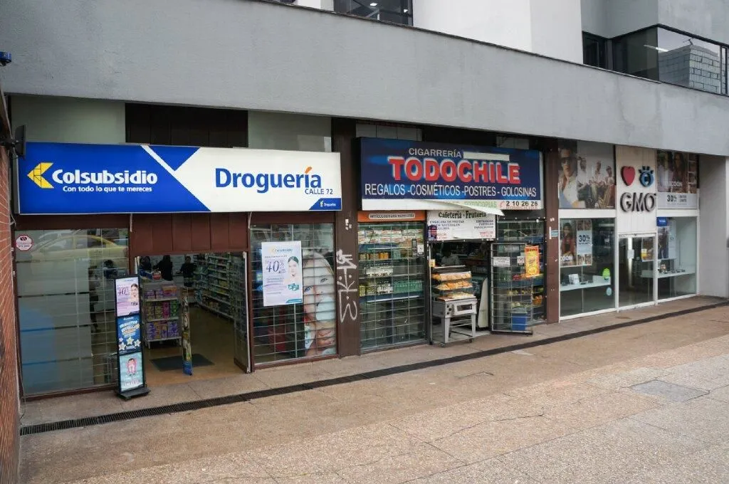 La imagen 3 de la Empresa DROGUERÍA COLSUBSIDIO CALLE 72