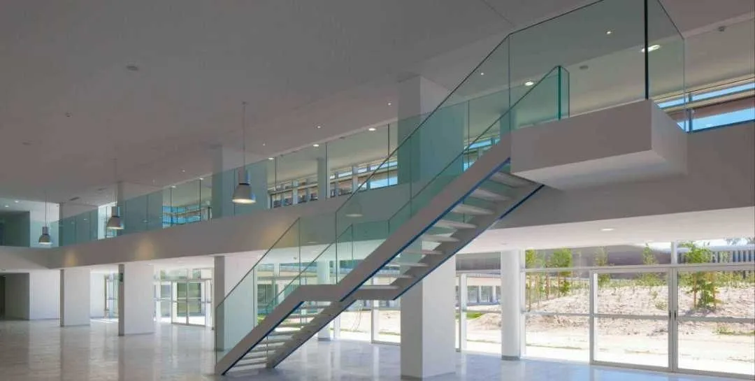 La imagen 6 de la Empresa ALUMINIOS STRUKTUR