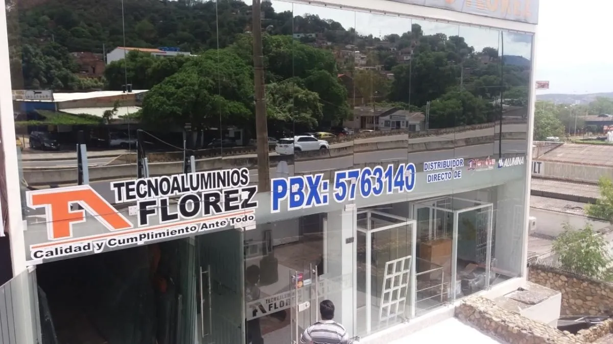 La imagen 4 de la Empresa TECNOALUMINIOS FLÓREZ SAS