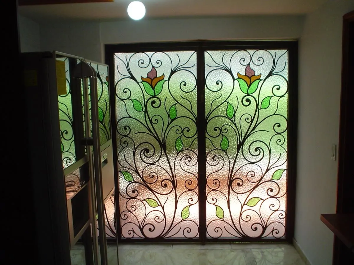 La imagen 2 de la Empresa IDEAS FIERRO