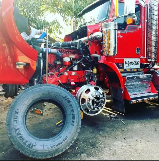 La imagen 2 de la Empresa INTERLLANTAS PLUSS