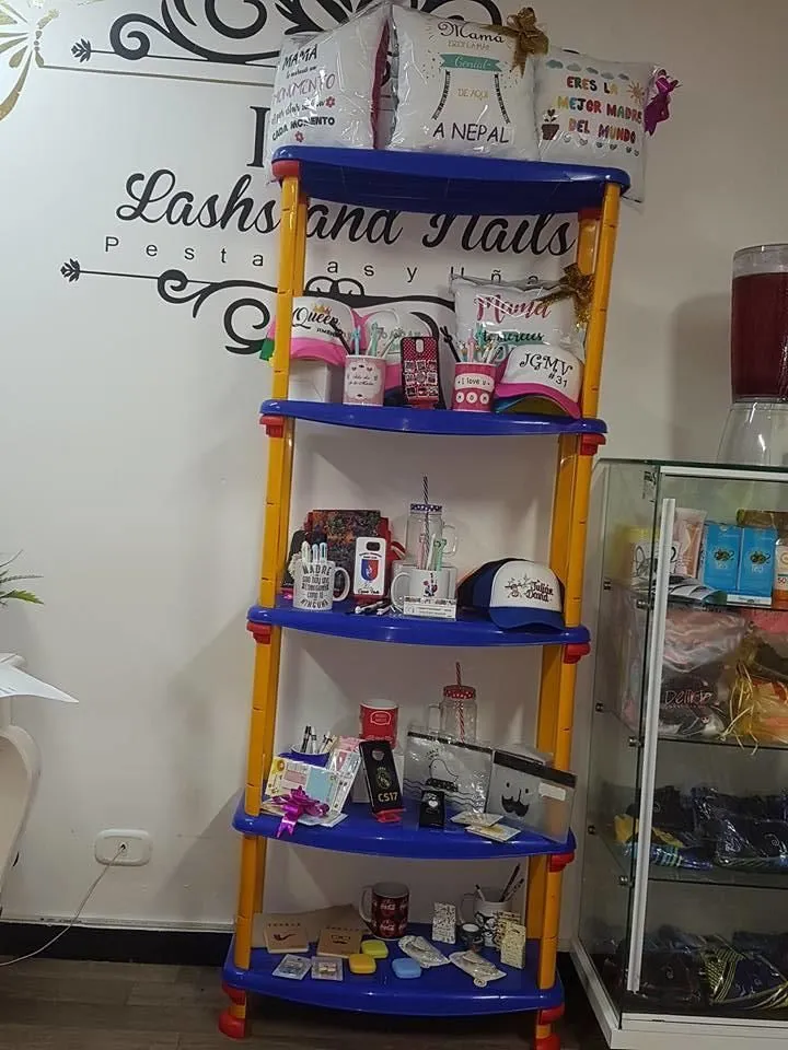 La imagen 5 de la Empresa NAILS AND LASH SPA