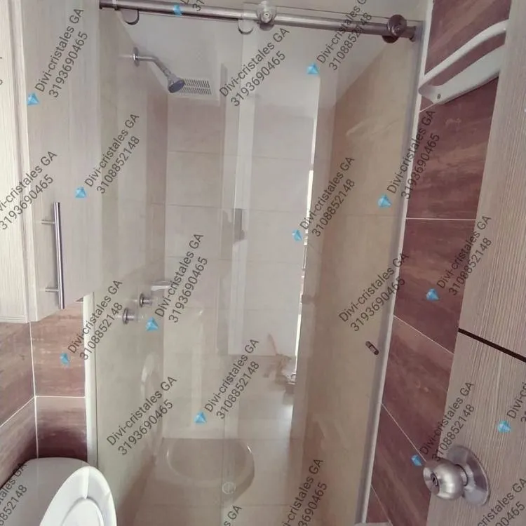 La imagen 1 de la Empresa DIVI-CRISTALES GA