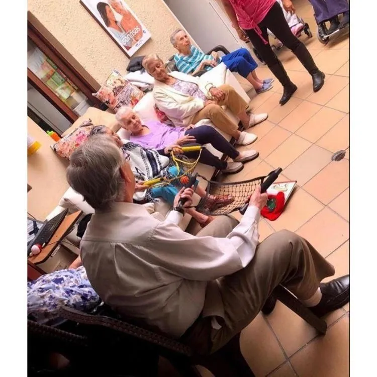 La imagen 2 de la Empresa HOGAR EL JARDÍN DE LOS ABUELOS