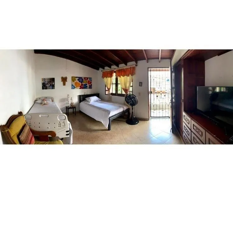 La imagen 3 de la Empresa HOGAR EL JARDÍN DE LOS ABUELOS