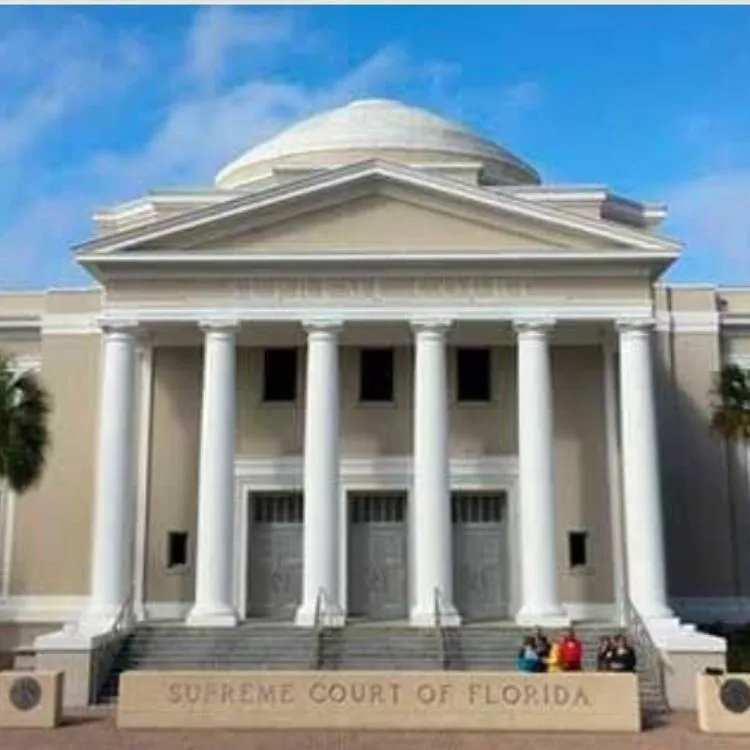 La imagen 2 de la Empresa ROBLEDO VARGAS ABOGADOS ASOCIADOS