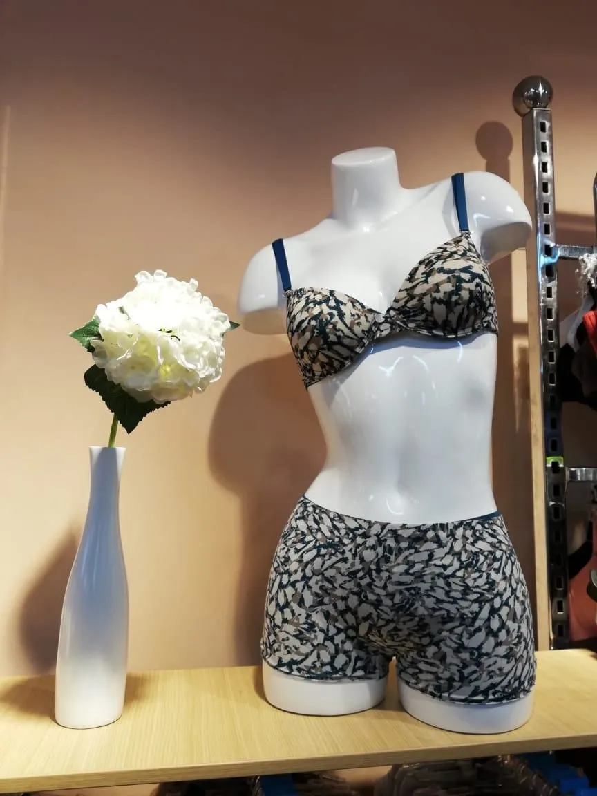 La imagen 1 de la Empresa LILI PINK CALLE 140