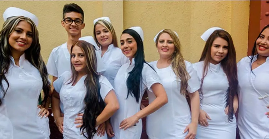 La imagen 3 de la Empresa POLITÉCNICO MAYOR