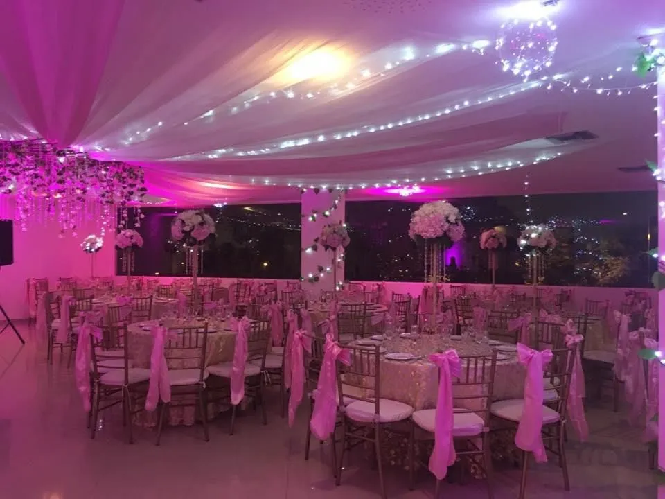 La imagen 2 de la Empresa CENTRO DE EVENTO ALUNA