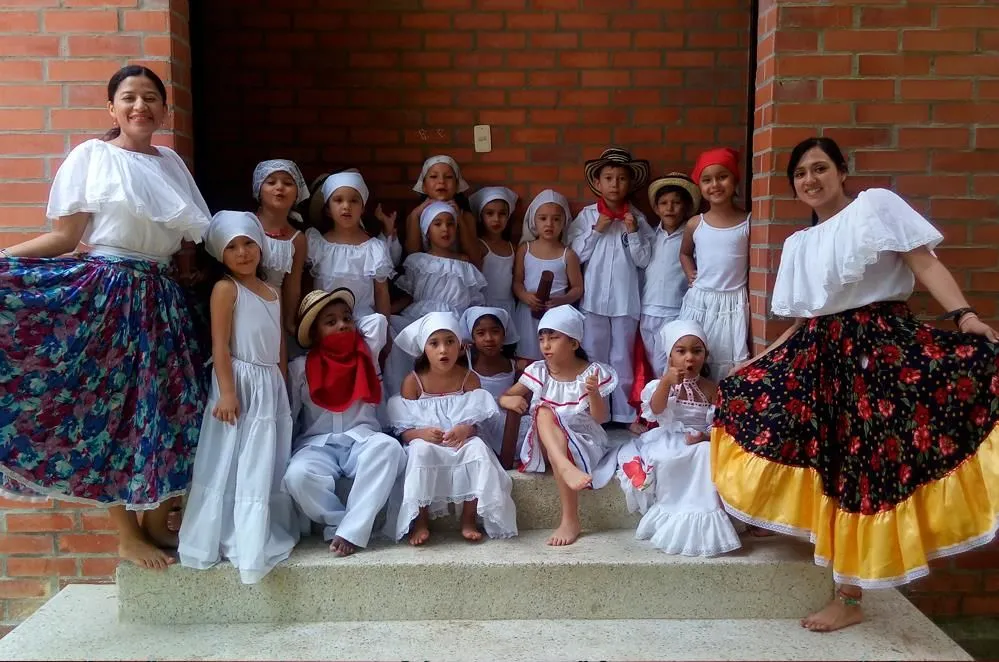 La imagen 2 de la Empresa COLEGIO NUESTRA SEÑORA DEL ROSARIO - CALI