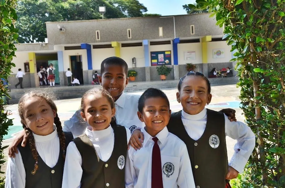 La imagen 3 de la Empresa COLEGIO NUESTRA SEÑORA DEL ROSARIO - CALI